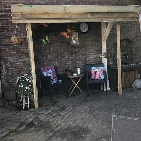Holiday home Zomerhuis Vlak Bij Zee